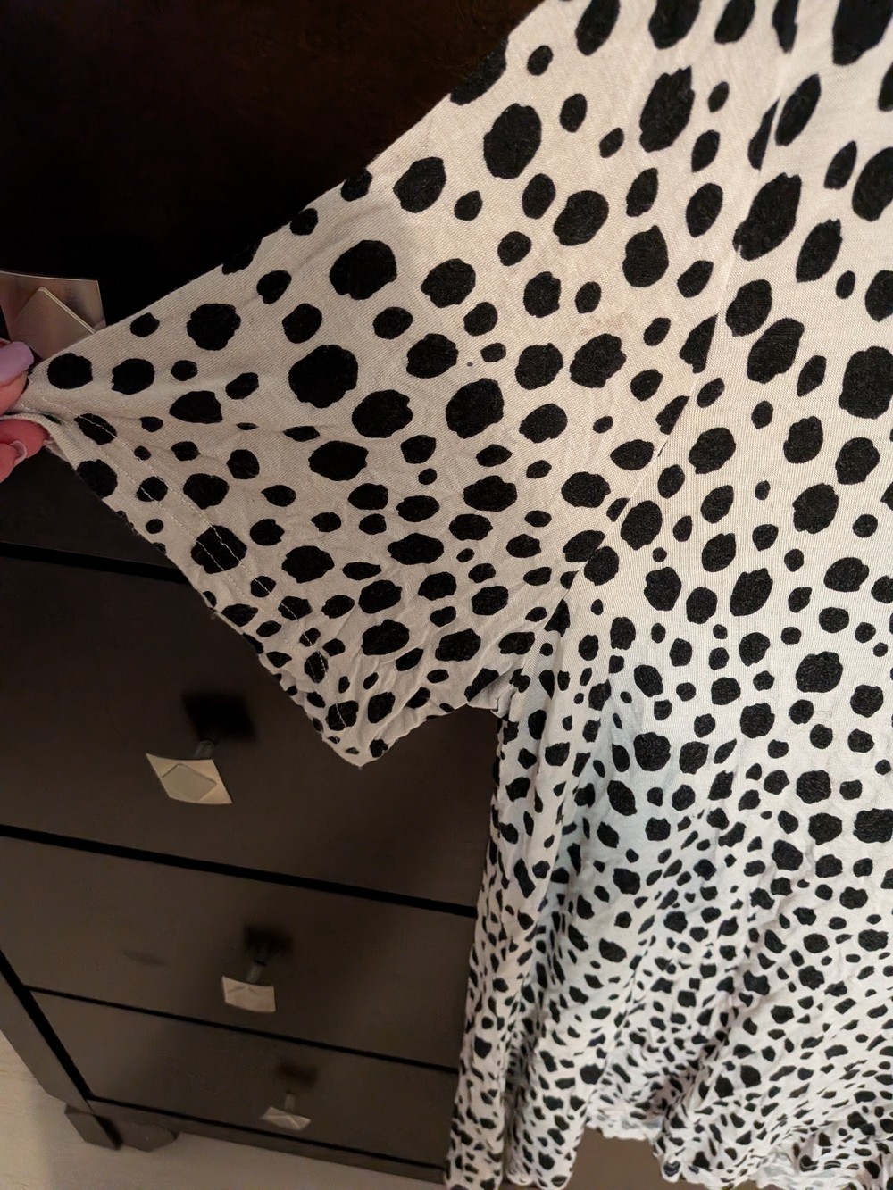Amazon Essentials Dalmatian Print V-Neck Tunic - Picture 5 of 6
